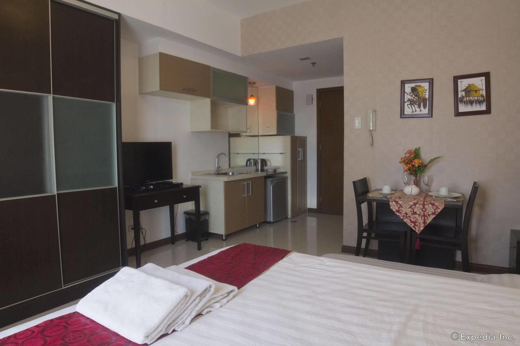 Sunshine City Suites Pasig City ภายนอก รูปภาพ