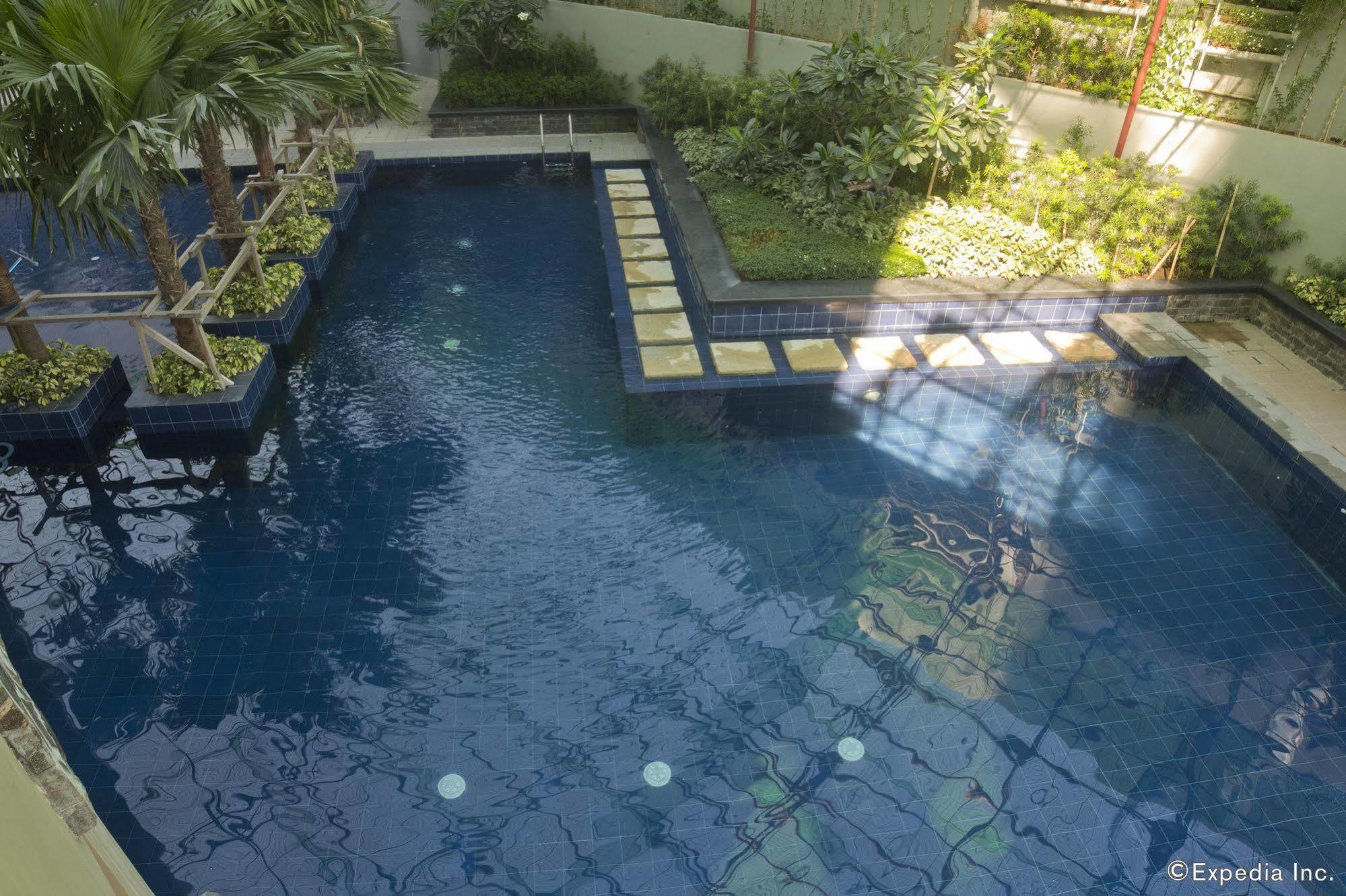 Sunshine City Suites Pasig City ภายนอก รูปภาพ
