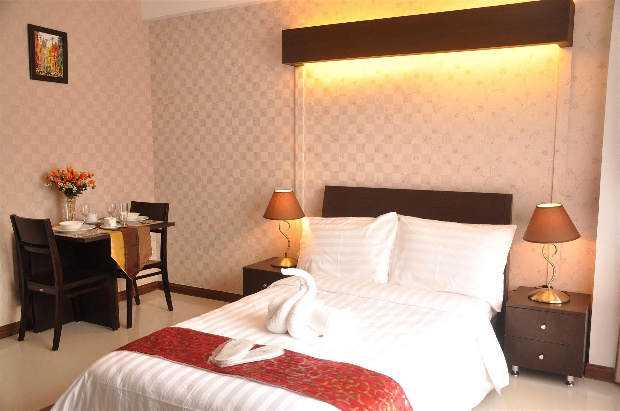 Sunshine City Suites Pasig City ภายนอก รูปภาพ