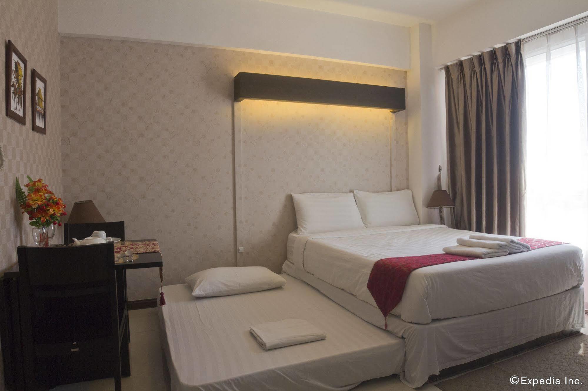 Sunshine City Suites Pasig City ภายนอก รูปภาพ