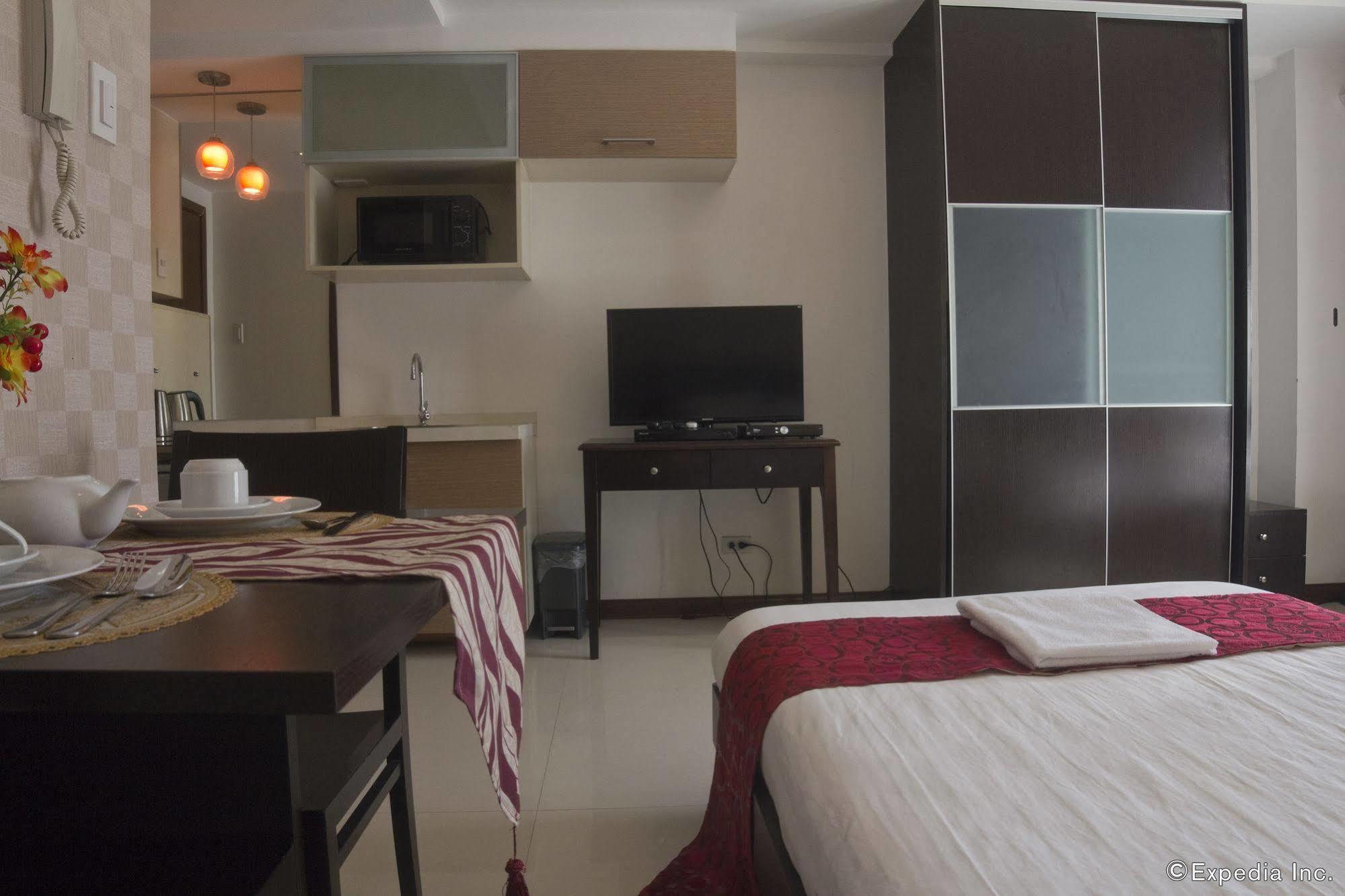Sunshine City Suites Pasig City ภายนอก รูปภาพ