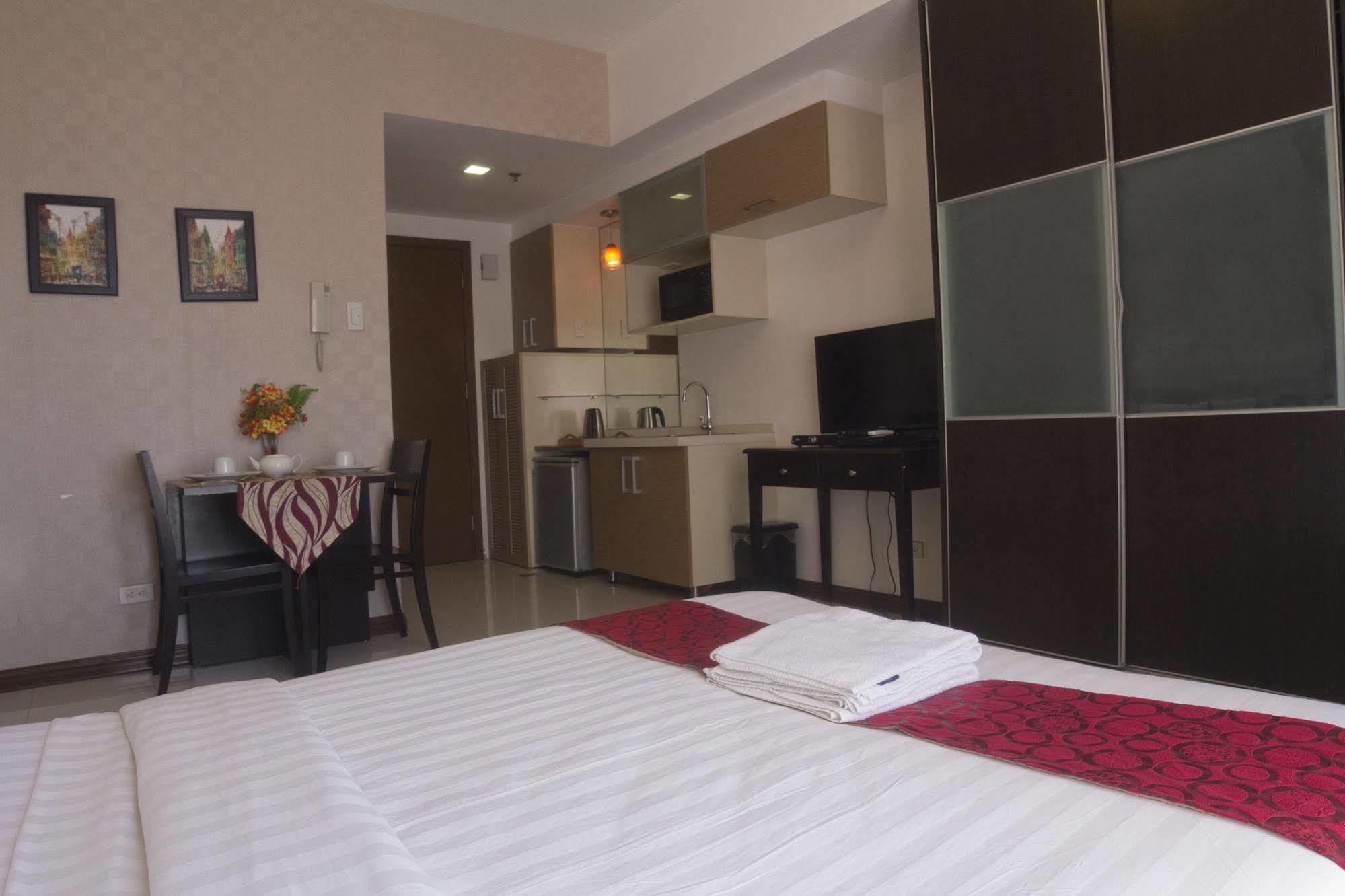Sunshine City Suites Pasig City ภายนอก รูปภาพ