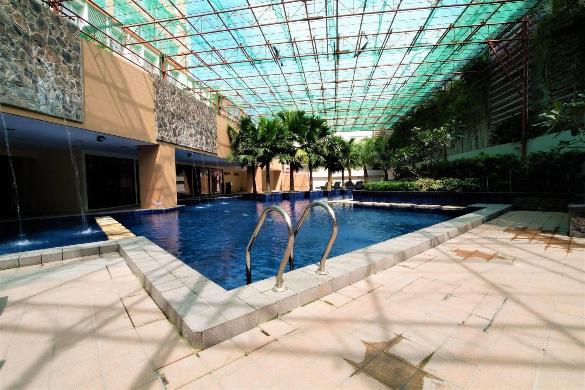 Sunshine City Suites Pasig City ภายนอก รูปภาพ