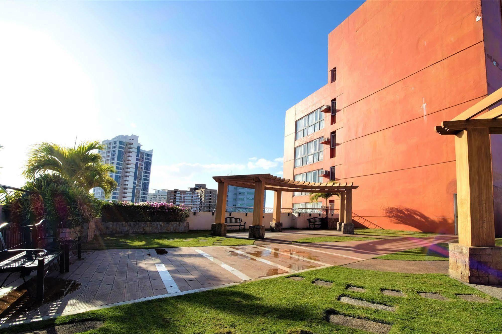 Sunshine City Suites Pasig City ภายนอก รูปภาพ
